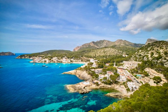 sant-elm-mallorca-majorca-spain-coast-mountains-beaches-hotels