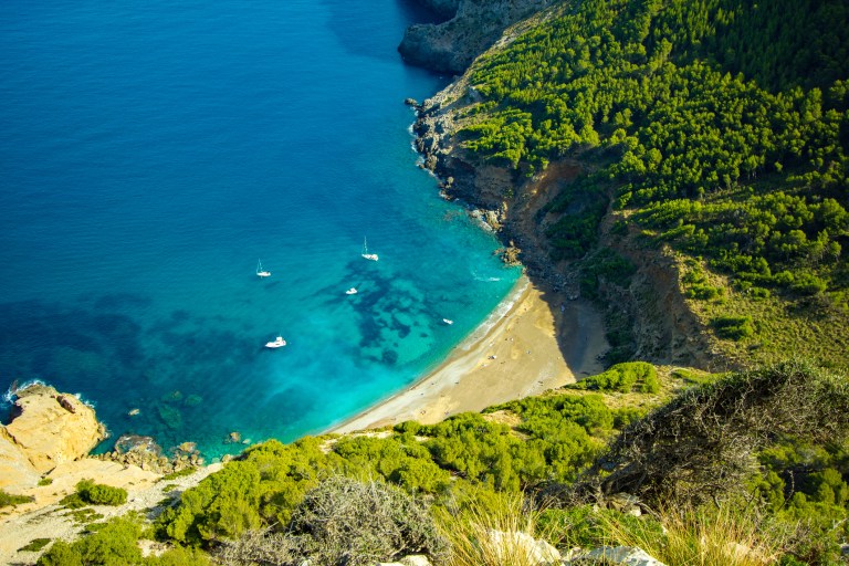 7-Day Mallorca Yacht Charter Itinerary