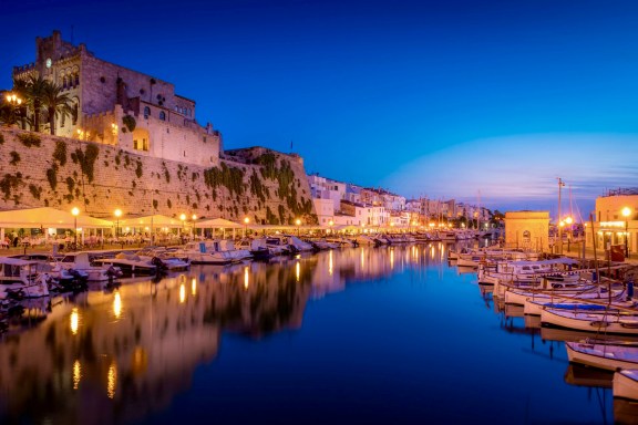 ciutadella-menorca-harbour-night