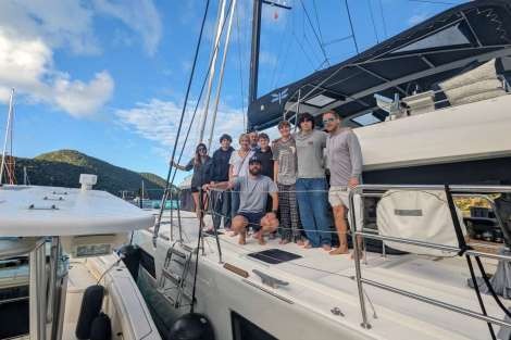 Review img # 26 of the yacht DRAGONFLY