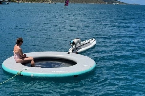 Review img # 10 of the yacht DRAGONFLY