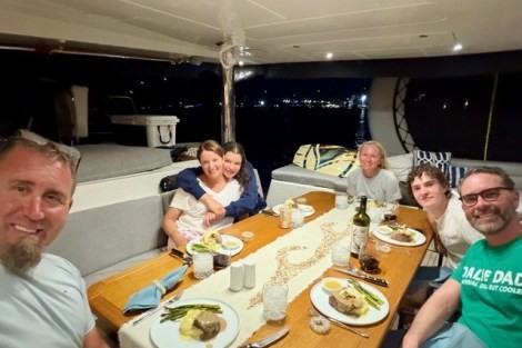 Review img # 11 of the yacht DRAGONFLY