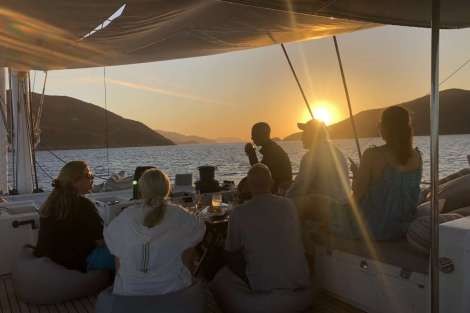 Review img # 50 of the yacht FOXY LADY