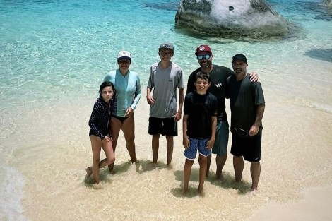 Review img # 36 of the yacht FOXY LADY