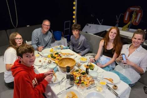 Review img # 133 of the yacht LIQUID ZEN