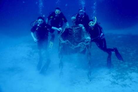 Review img # 133 of the yacht MUCHO GUSTO