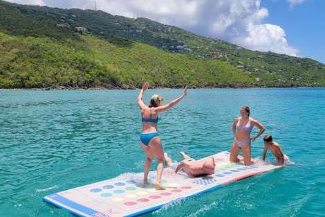 Review img # 104 of the yacht RAPSCALLION