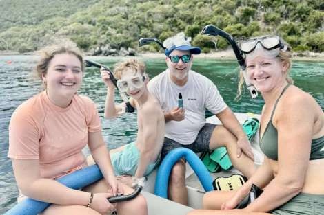 Review img # 42 of the yacht RAPSCALLION