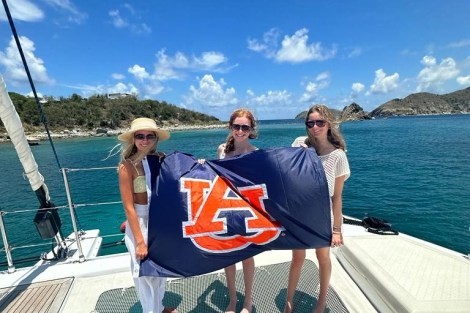 Review img # 18 of the yacht UNWAVERING